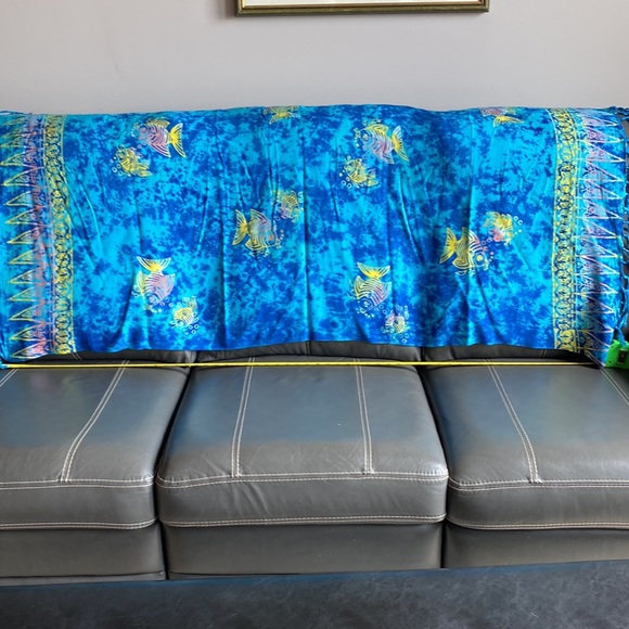 Mottled Blue Fish Print Sarong/Wrap Beachwear - Picture 2 of 6